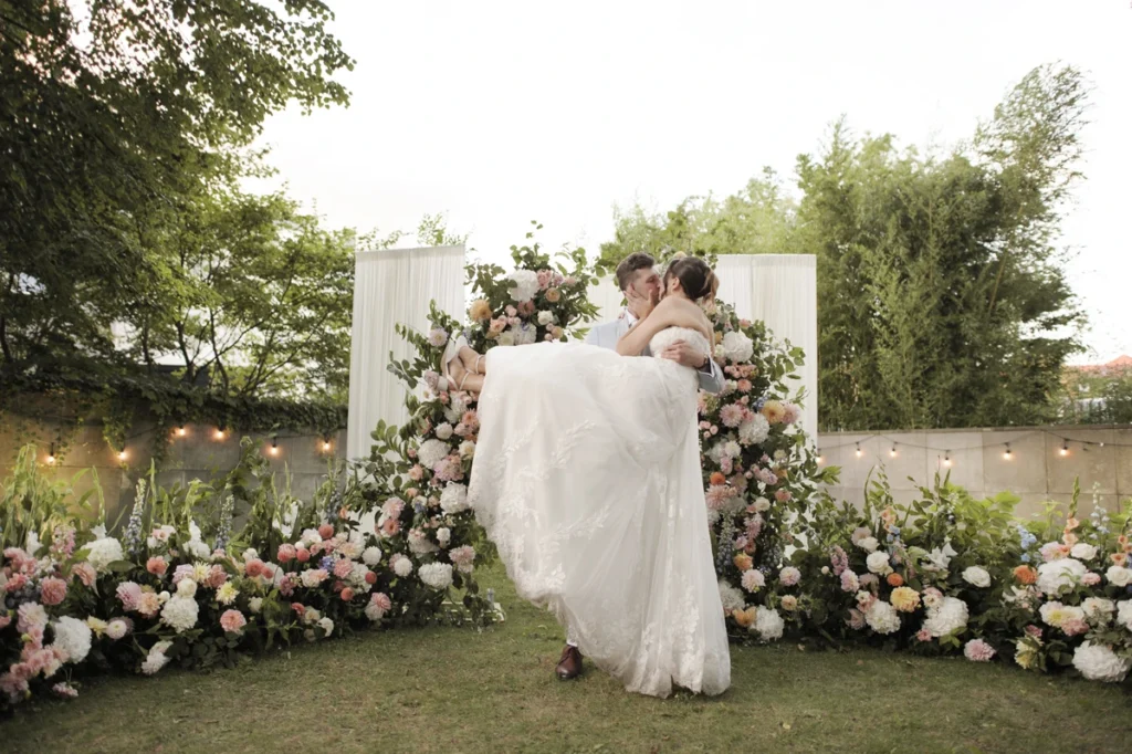 Fine art wedding photography w cafe manggha w Krakowie